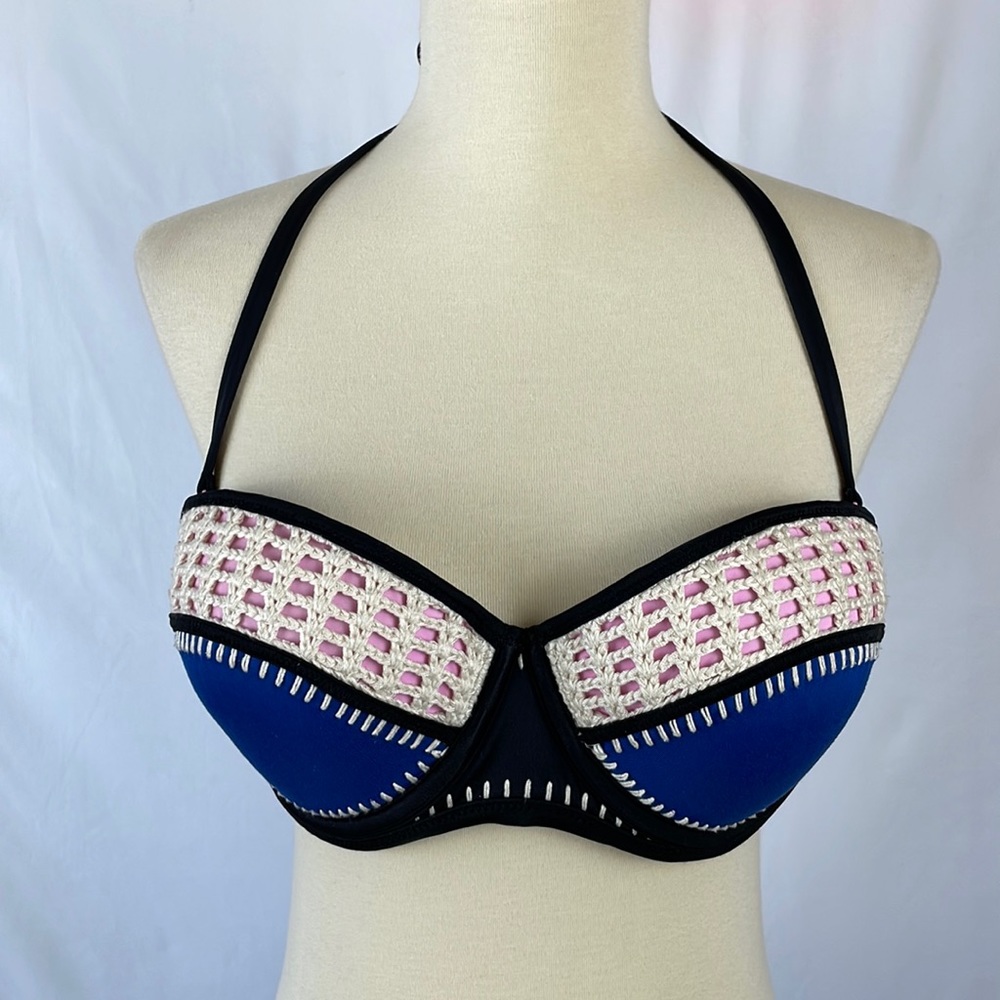Victoria's Secret Blue Pink and Ivory Bikini Top w/Crochet Detail - Size 34D - Picture 2 of 15